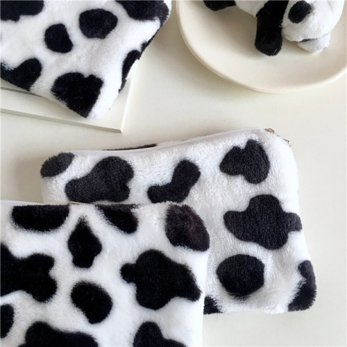 Korean ins style cute girl plush cow coin purse going out mobile phone bag mini coin storage bag