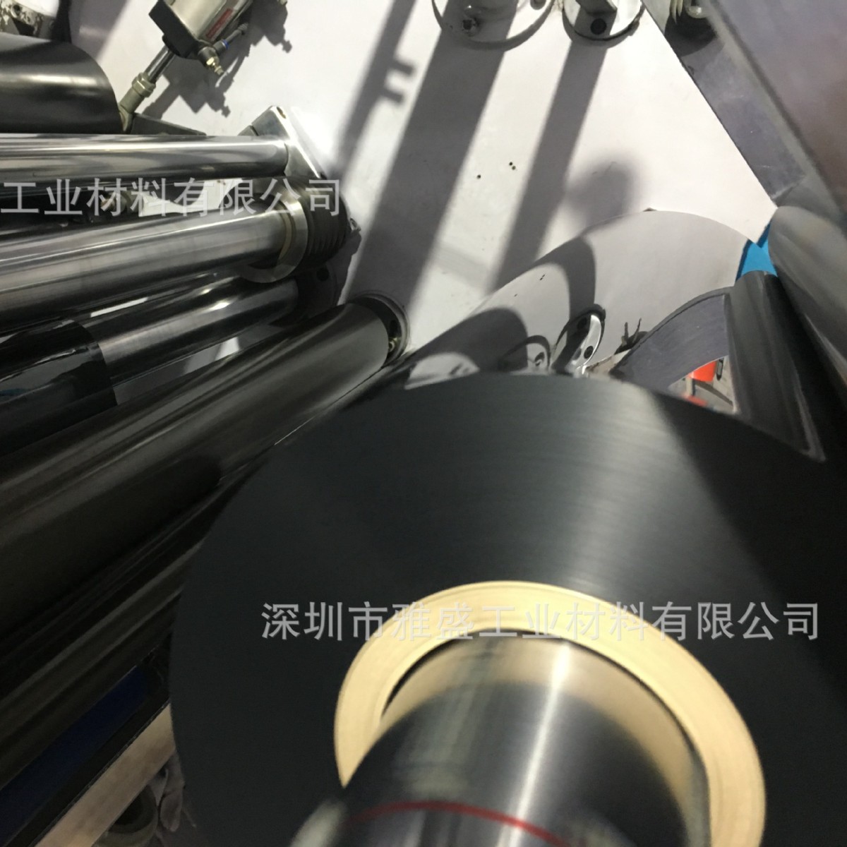 亮光黑色350UPET膜_X 30黑PET膜_350U黑色PET薄膜_黑膜350PET膜_