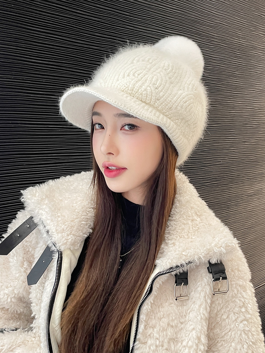 Herbst und Winter Samt Kaninchenfell Damen Baseballmütze Textur Pailletten Wollknäuel Gestrickte Entenschnabelmütze Trend Warme Mütze Garnmütze_voghion.com