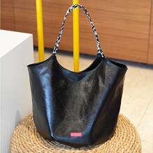 �羳���N���Գ���������ͨ���|�а���Ů��������μ�Ҹ�°����ذ�