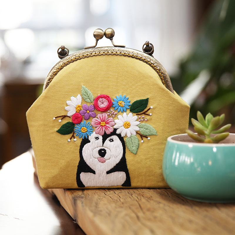 Nueva boca Bolsa de Oro bordado europeo bolsa de material bordado hecho a mano bordado DIY cinta bordado Lu bordado hecho a mano crossbody bolsa de tela