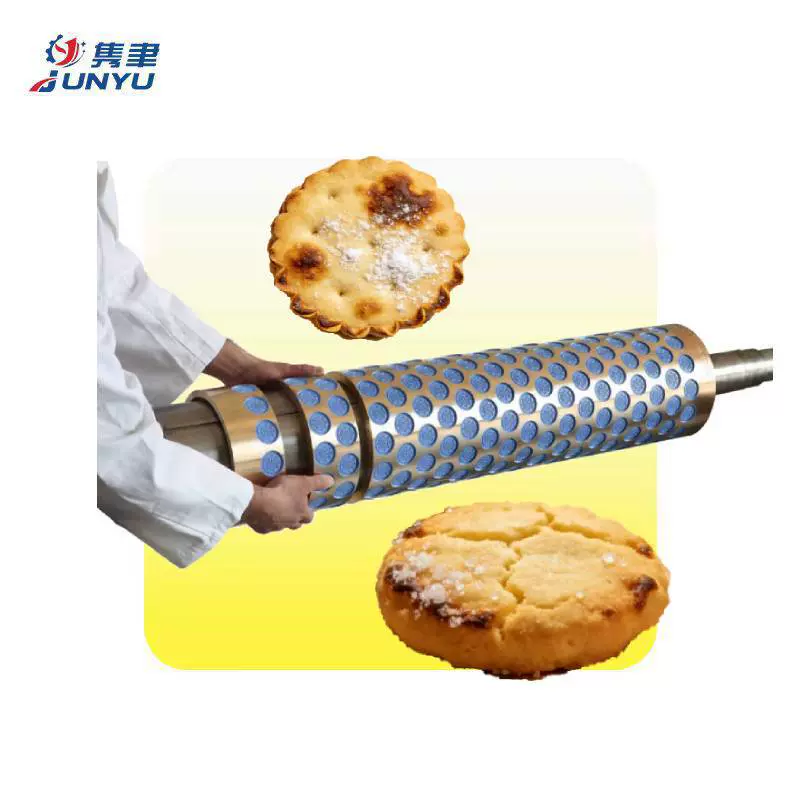 酥性饼干成型烘焙生产线全自动韧性手指饼干小熊夹心饼干设备厂家