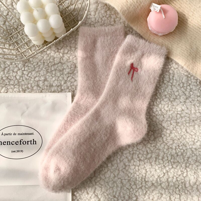 秋と冬のピンクのリボン刺繍入り女性用ソックス、ベルベットの厚みのある暖かいソックス、ホームフロアミッドカーフソックス、スリープソックス|undefined