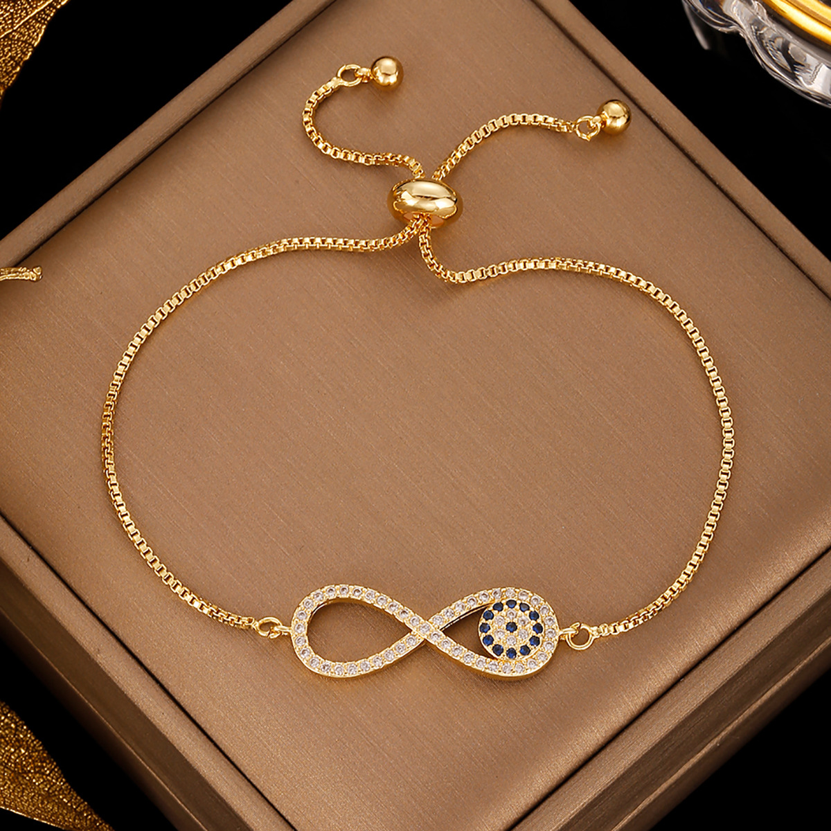 10g Weight Rhinestones Inlay Material Bracelets Classification Simple Style Infinity Eye Metal Plating Inlay Rhinestones Women's Bracelets