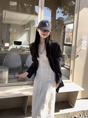 小个子设计感小众木耳边裙子女装春季2025新款吊带连衣裙过膝长裙