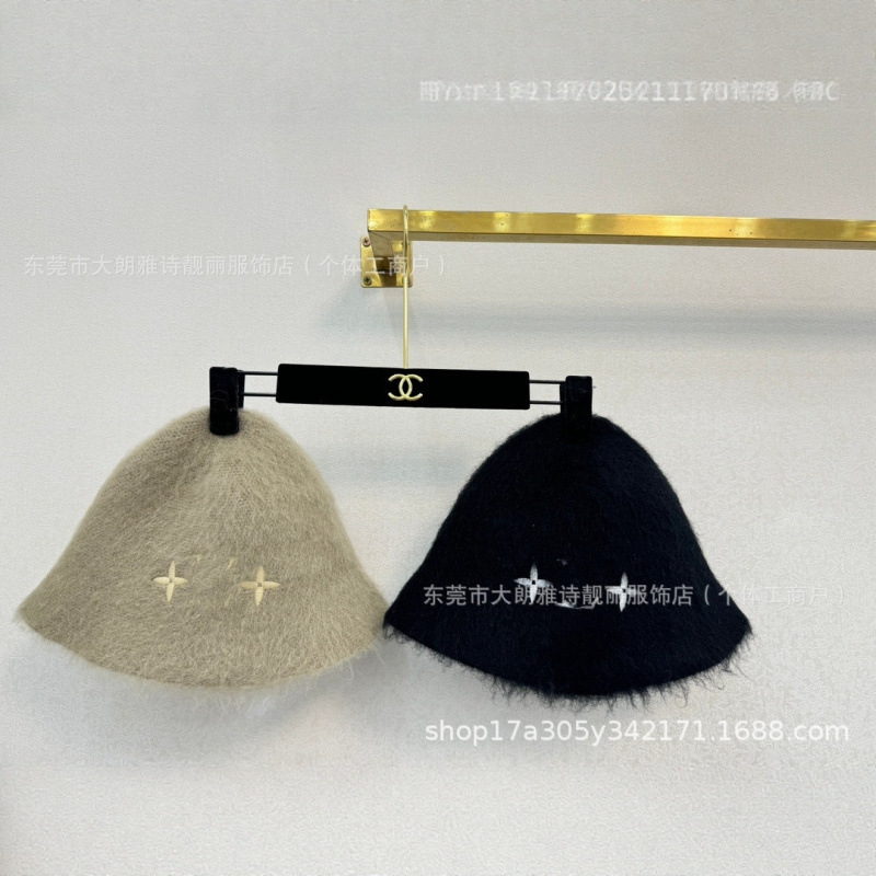 Sweet and Cute Bow Rabbit Fur Stuffed Fisherman Hat Women's 2025 Autumn and Winter Warm and Face Revealing Small Bucket Hat