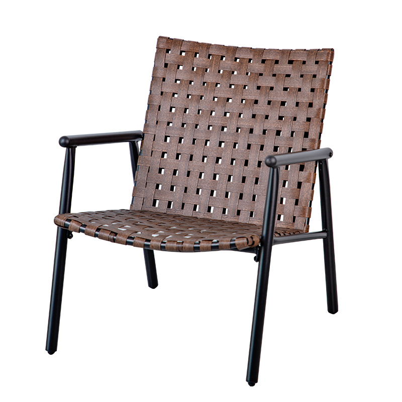 Mesas, sillas al aire libre, patio, sillas de ratán, tres juegos de mesas de té en el balcón, sillas de mesa de té, alojamiento residencial, sillas de apoyo de ratán, mesas de café de piel de silla de montar