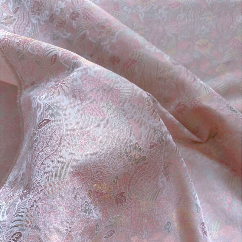 Colorful Little Phoenix Jacquard Fabric Made of Blended Rayon and Silk, Suitable for Spring and Summer Chinese-Style Vests, Cheongsams, and Dresses Colorful Little Phoenix Jacquard Fabric Made of Blended Rayon and Silk, Suitable for Spring and Summer Chinese-Style Vests, Cheongsams, and Dresses