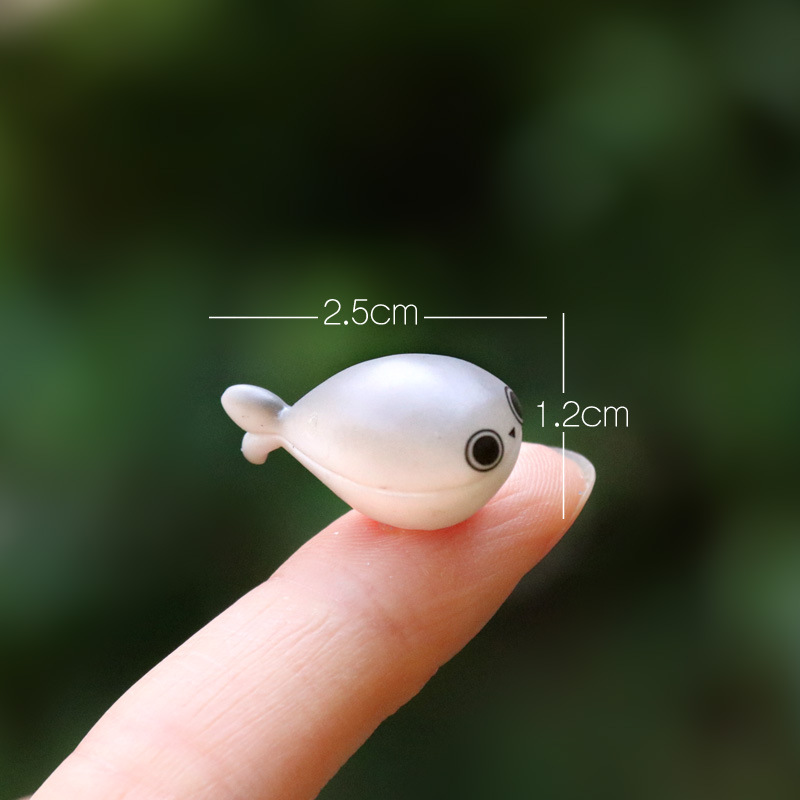 Small gray fish (simple)