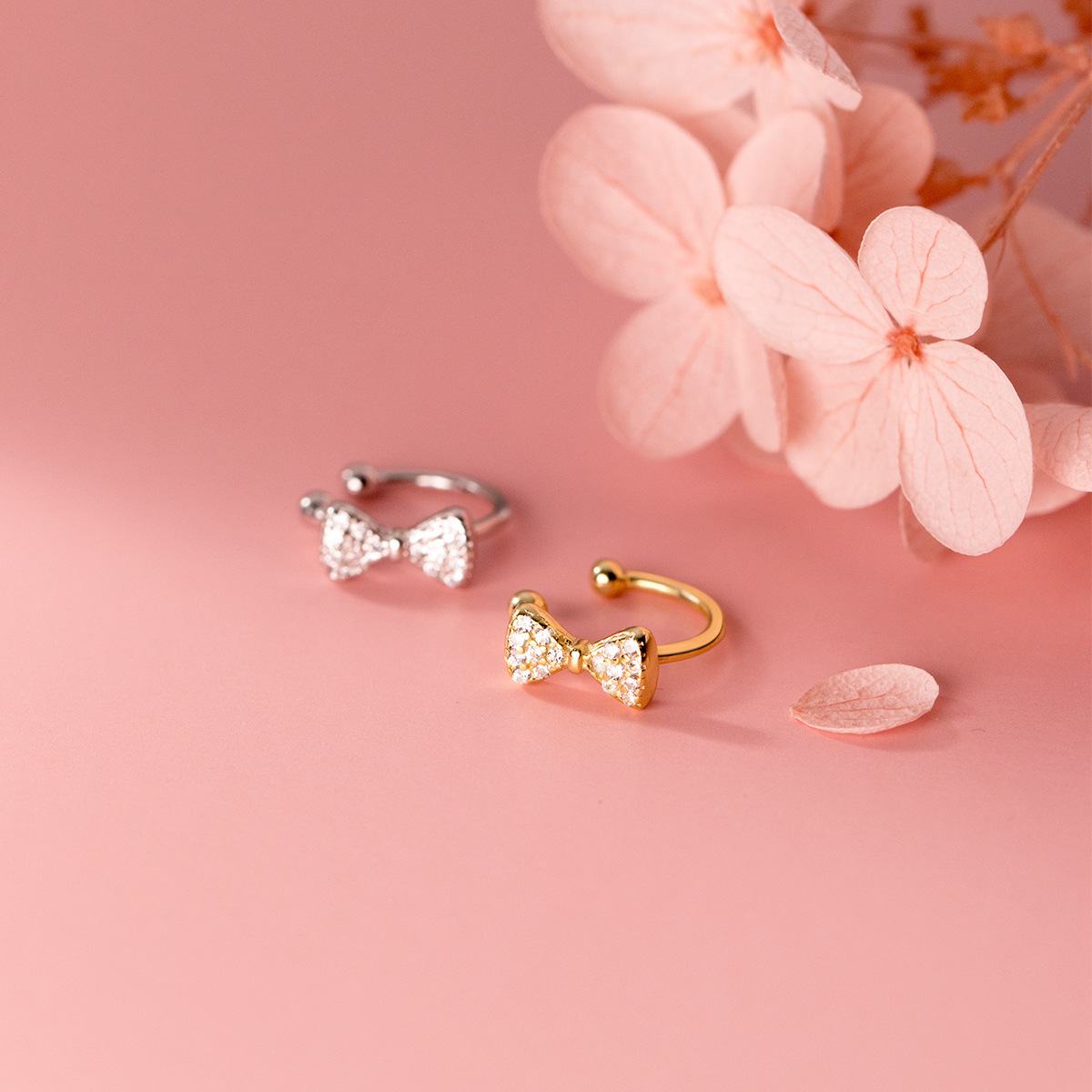 Small Fresh Ear-less Student Bow Diamond Ear Clip Simple Women's Japanese and Korean Style Earrings Ear Clip Copper Japanese and Korean Style E354