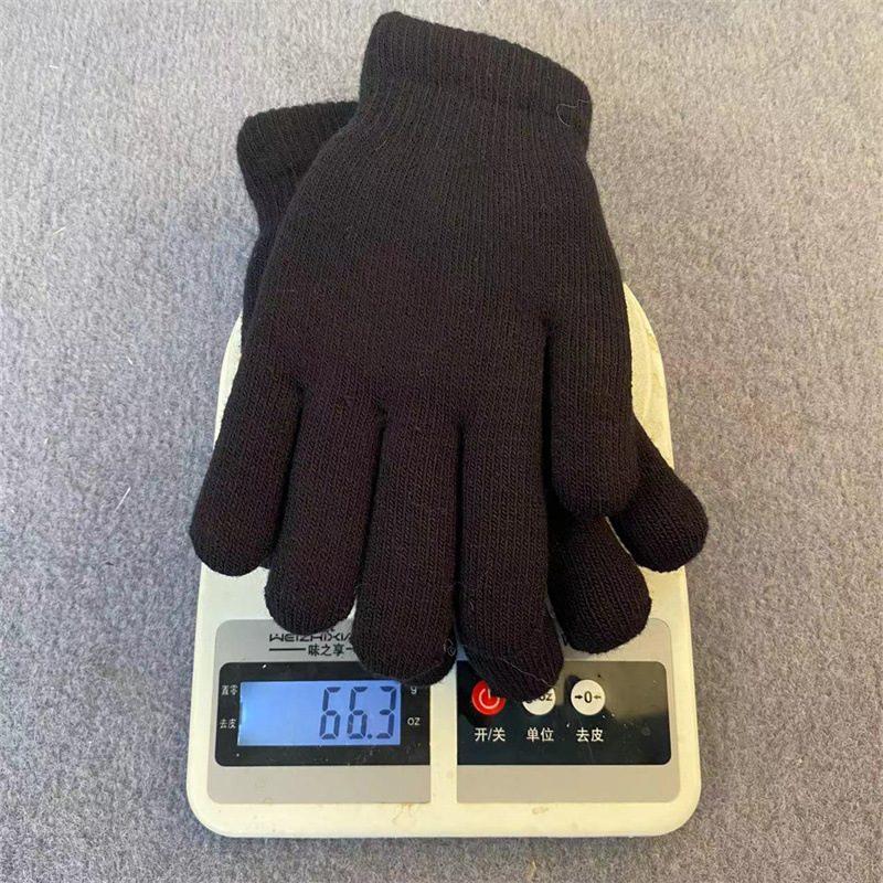 Fábrica al por mayor de lana de punto de doble capa engrosada de lana forrada caliente a prueba de frío guantes de dedo negro puro de algodón acolchado noreste grueso