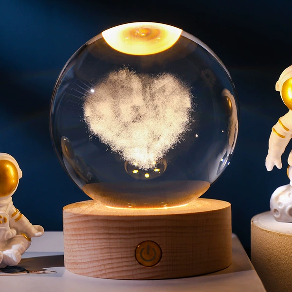 8 cm Crystal Ball-Love Cloud