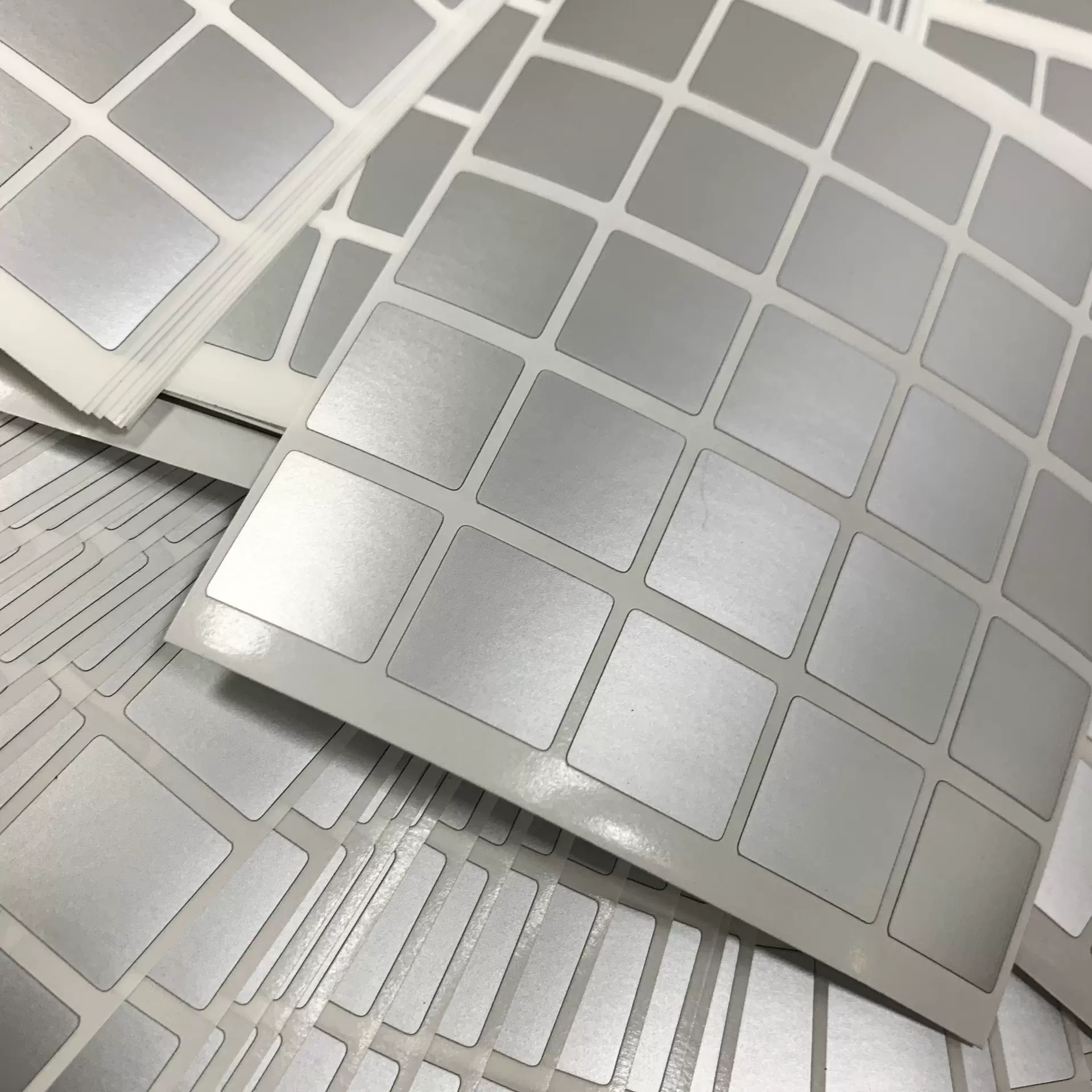 银灰色刮刮膜涂层贴密码贴环保无味刮刮膜60*25MM