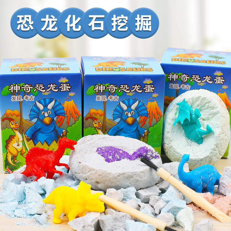 Yiwu pequeño mercado nocturno de productos básicos plaza de puestos de niños iluminados collar pequeños juguetes puestos empujando el parque de la red fuente de bienes