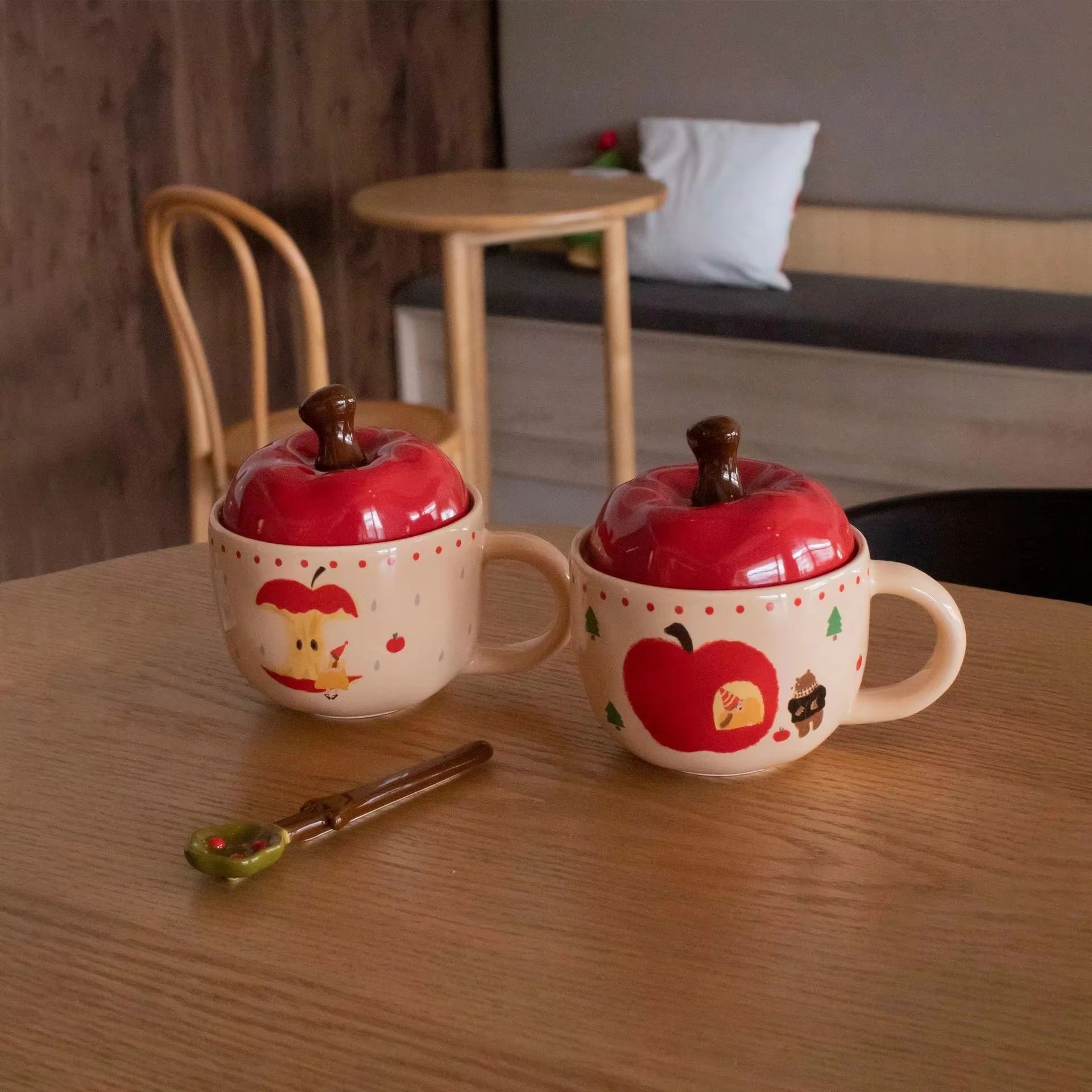 Cute taza de cerámica en forma de manzana con tapa taza de Navidad taza de agua de oficina taza de desayuno personalizada cubiertos de cerámica