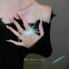 耳环;项链;耳钉