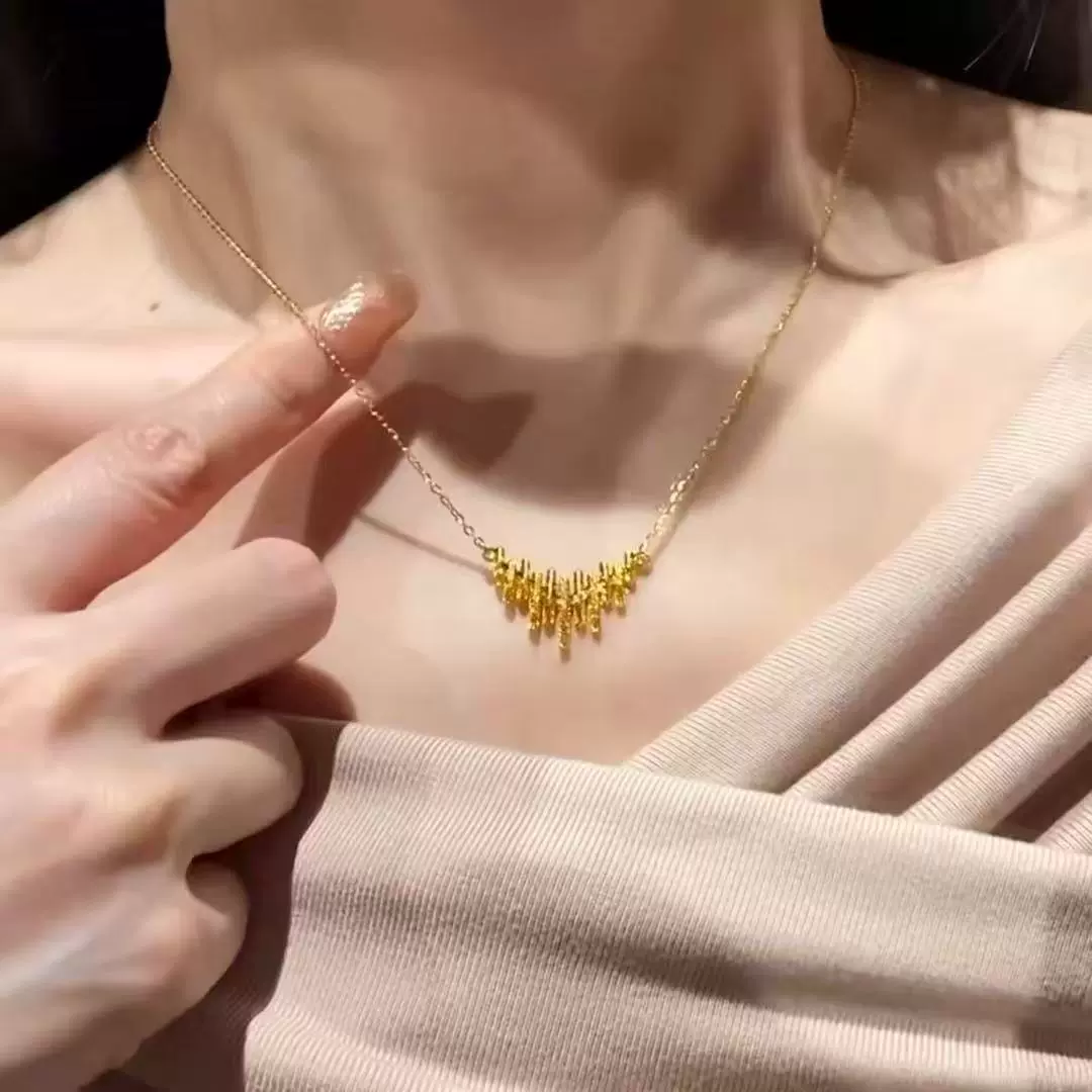 2025年新款爆闪碎冰冰不规则律动音符项链时尚小众设计高级锁骨链