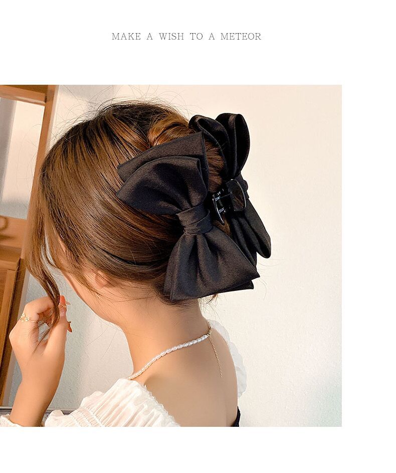 Oversized Reversible Bow Tie Clip