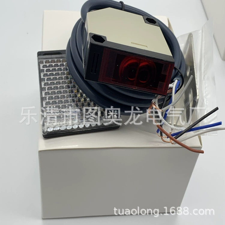 Новый фотоэлектрический выключатель E3F3-R67M, гарантия один год.