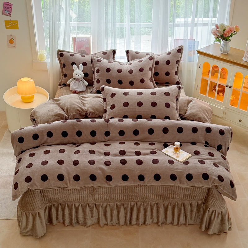 云裳-咖色圈圈【亲肤保暖牛奶绒】