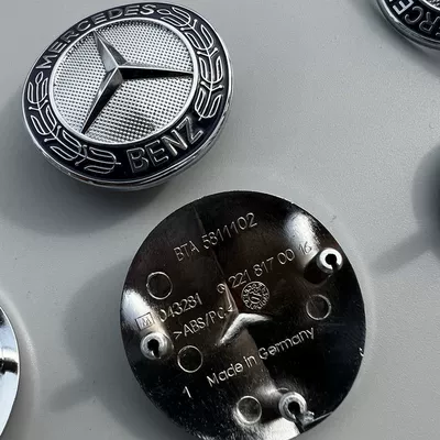 Car logo new E and S-Class models - standard-w221w212-medium-net-small-mark-silver