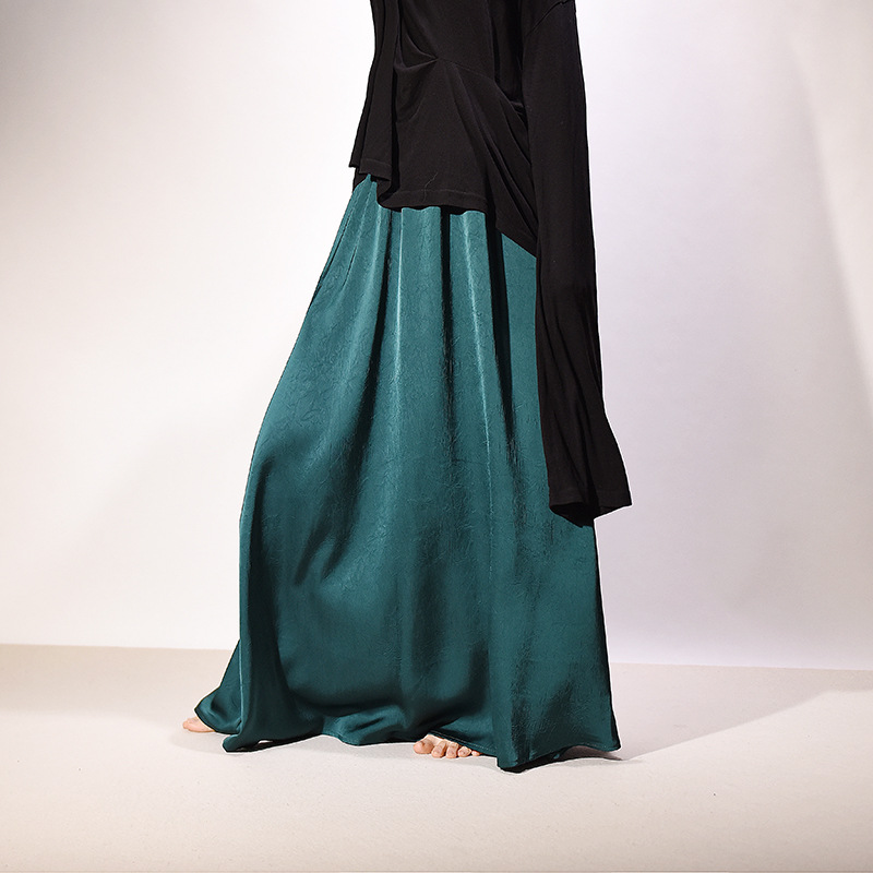 Summer long fitted silky long skirt