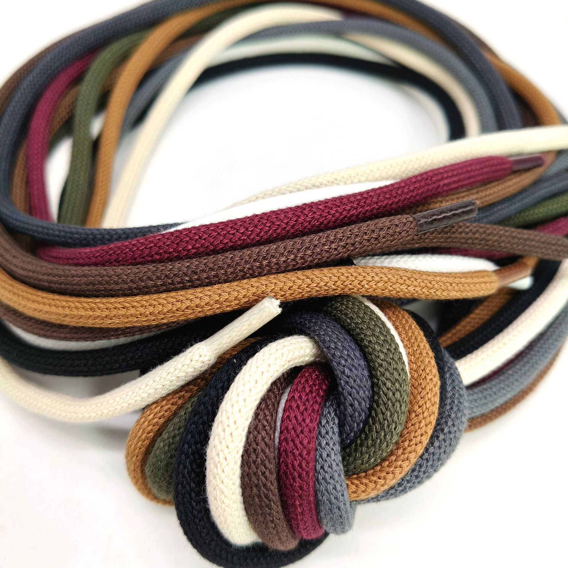 490 colores opcionales 4 / 5 / 6mm poliéster algodón teñido agujas a través de cordones redondos sólidos ganchillo de color sólido cintura cordón gorra cordón