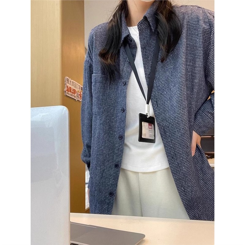 青い格子が毛を磨いていますね。シャツのコートの女性2025春秋の怠惰な風のたるみ感がゆるい長袖シャツ|undefined