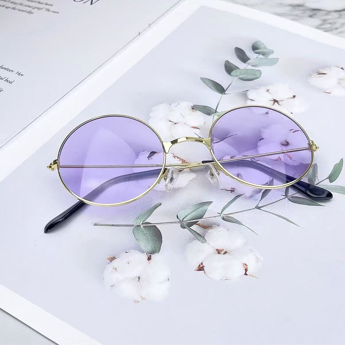 Silver frame purple chips