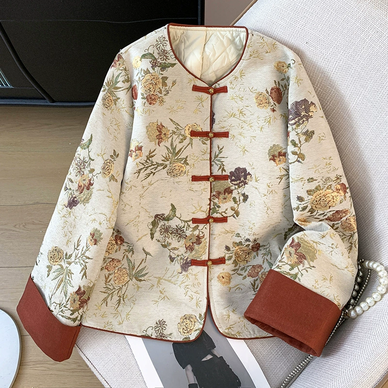 Реальная съемка нового китайского костюма китайского костюма, хлопчатобумажная ретро-тяжелая вышивка, жаккардовая ткацкая золотая куртка Chenier с длинными рукавами