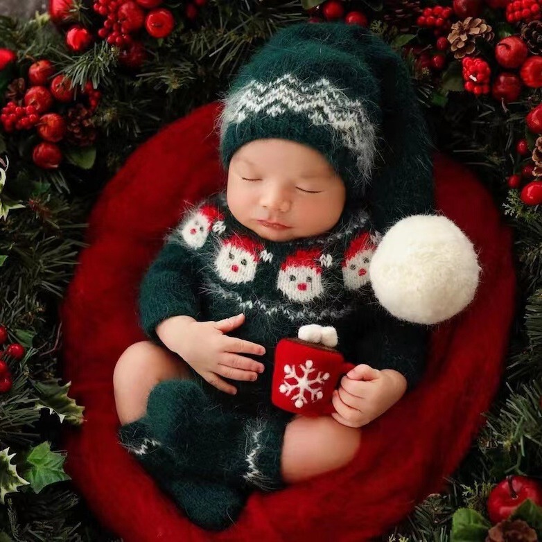 Cross-border new Christmas photography clothing newborn one month old baby photography clothing wool woven modeling suit