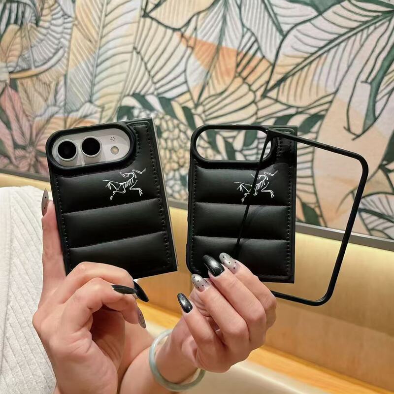 Padded down jacket phone case, leather phone cover, iPhone ULTRA compatible, simple design for export Padded down jacket phone case, leather phone cover, iPhone ULTRA compatible, simple design for export