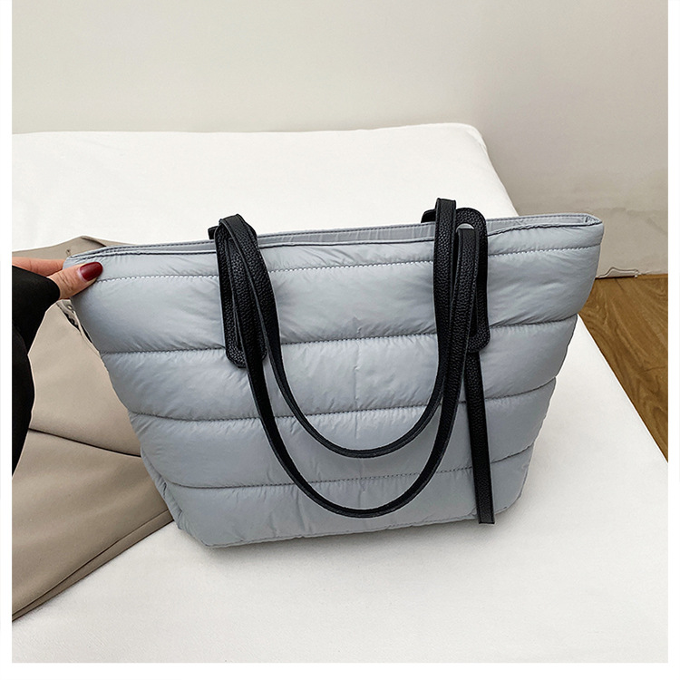 Große Kapazität Cross-Border Baumwoll-Steppjacken-Tasche modische vielseitige leichte Tragetasche Weltraum-Baumwoll-Freizeit-Pendelrucksack Umhängetasche Handtasche