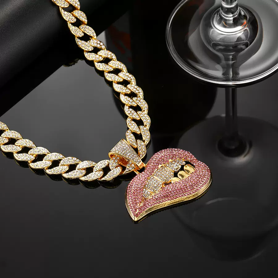欧美彩钻性感咬嘴唇嘻哈个性创意吊坠 hip hop古巴链项链跨境专供