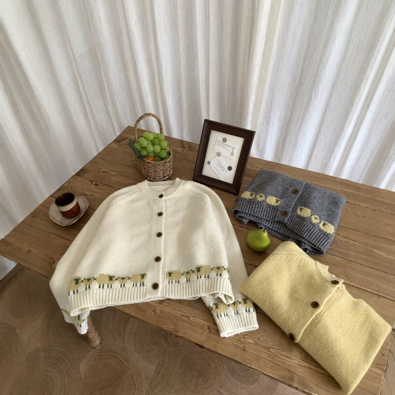 Yimo 2026 Autumn/Winter Lazy Style Lambswool Cardigan for Women, Korean Sweet Loose Fit Versatile Thick Knit Outerwear Yimo 2026 Autumn/Winter Lazy Style Lambswool Cardigan for Women, Korean Sweet Loose Fit Versatile Thick Knit Outerwear