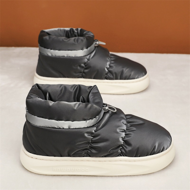 Botas de nieve para hombres 2024 botas antideslizantes cálidas y de terciopelo para parejas zapatos de pan engrosados en el noreste zapatos de algodón moda femenina