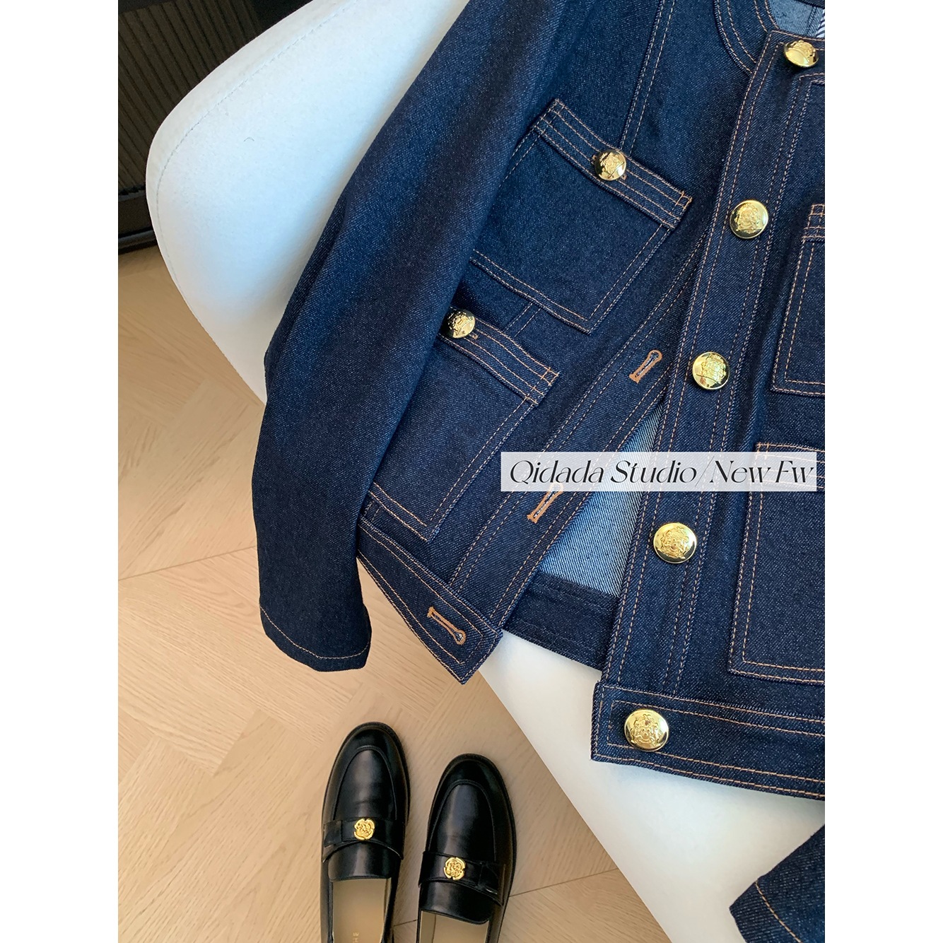 Blue denim autumn short retro elegant jacket with a round collar
