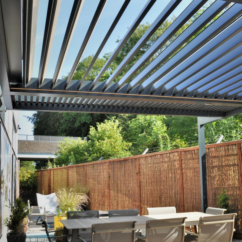 Fábrica de control remoto inteligente sombrilla a prueba de lluvia Louver Sala ecológica al aire libre ocio edificio sombrilla a prueba de lluvia Pabellón