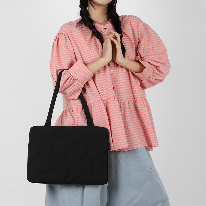 South Korea's 2026 New Model Computer Sleeve Bag 14inch Padded Laptop Bag Down-Filled Tablet Bag Lightweight and Portable
