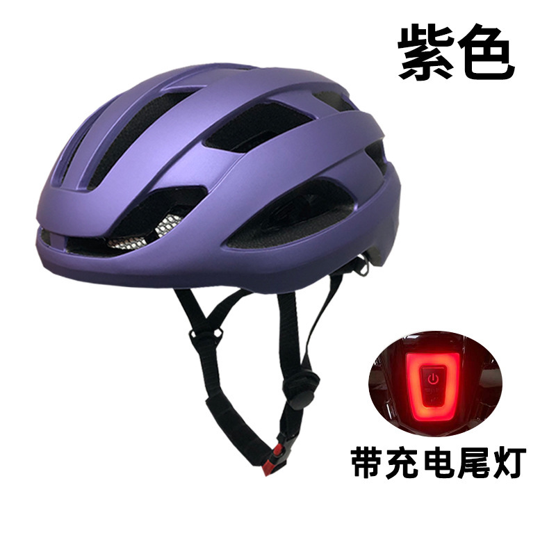 ヘルメットに乗ってライトを持っている男の夏のマウンテンバイクの高速道路の車の一体の軽くて通気性の自転車のヘルメットの女性の装備|undefined