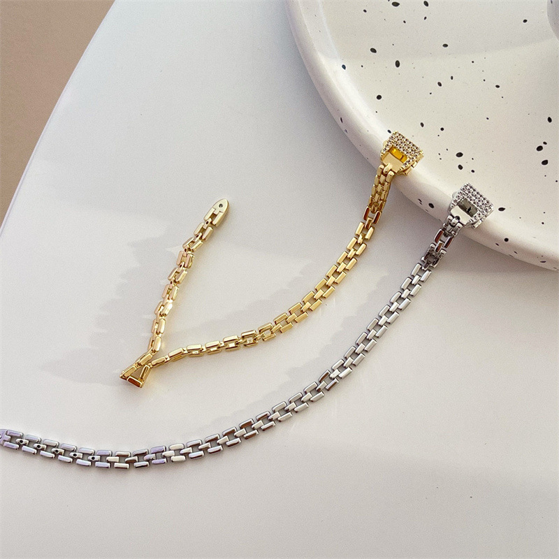 Fashion Geometric Copper Inlay Rhinestones Bracelets