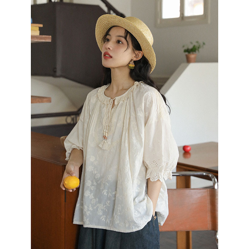 2024 Summer New French Artistic Hollow Crochet Lace-up Tassel Pullover Loose Short-sleeved Shirt Top for Women