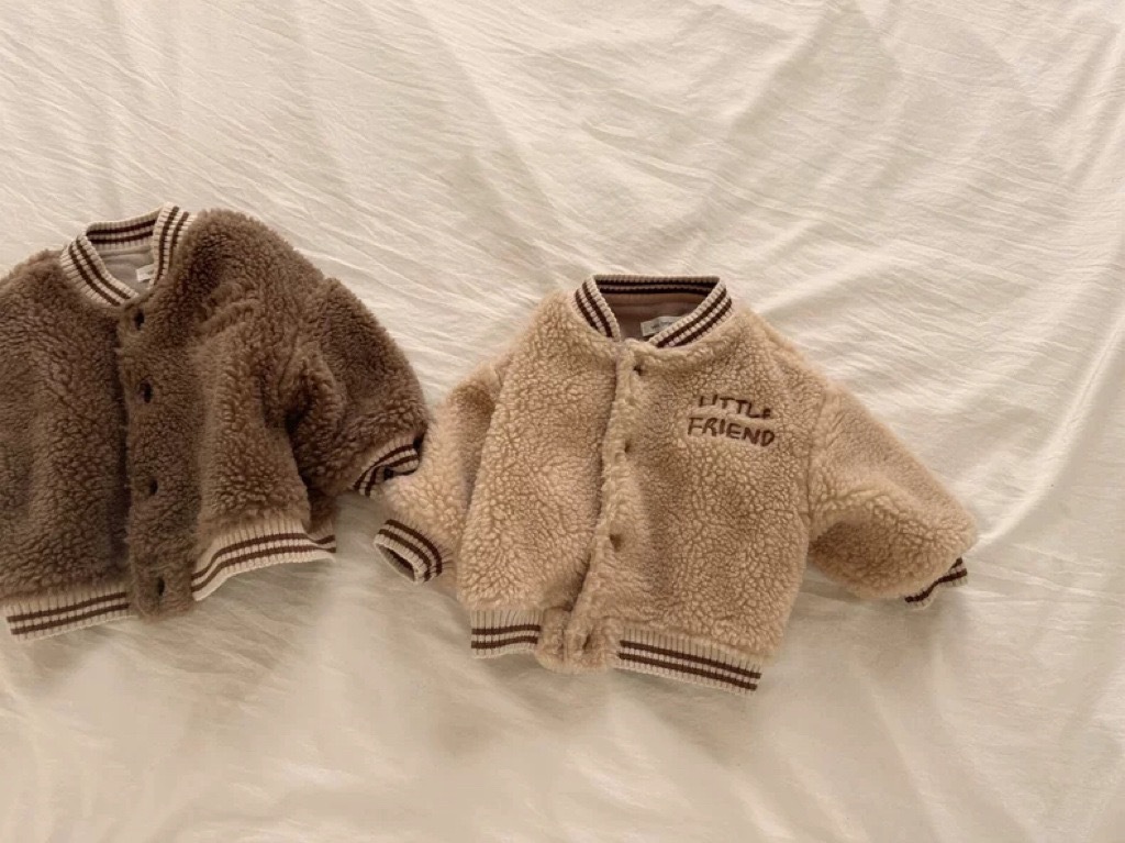 Bebé otoño e invierno abrigo estilo coreano ropa para niños bebé felpa engrosada abrigo ropa de invierno para hombres y mujeres suéter de lana para bebés