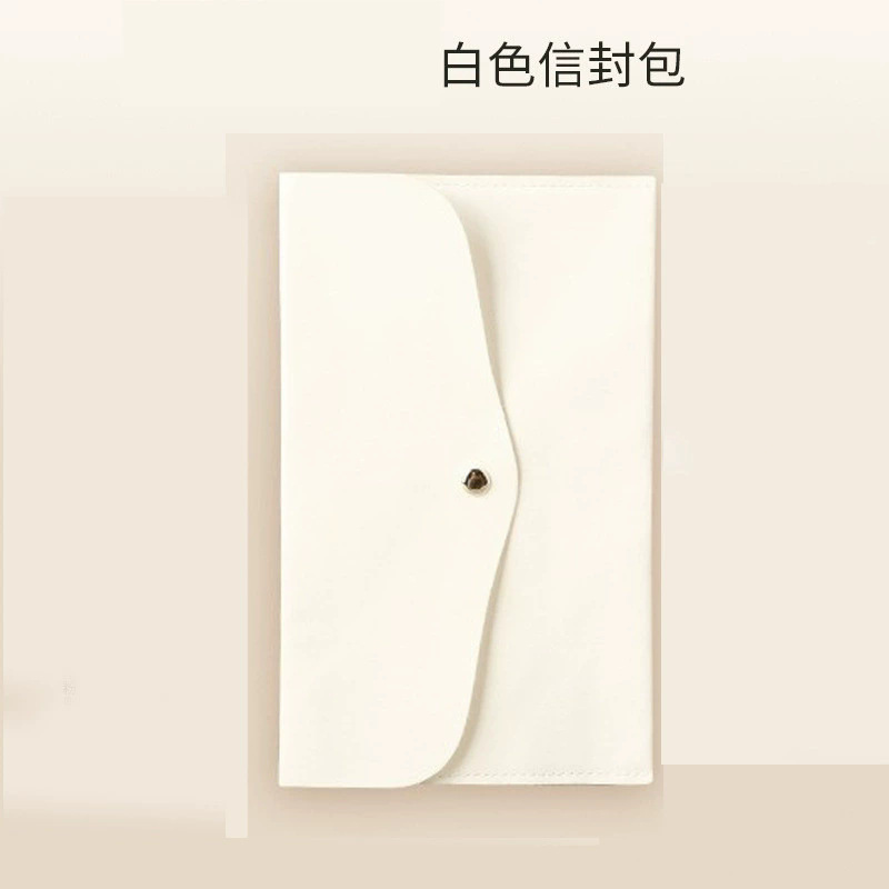 Sobre blanco de porcelana de nube