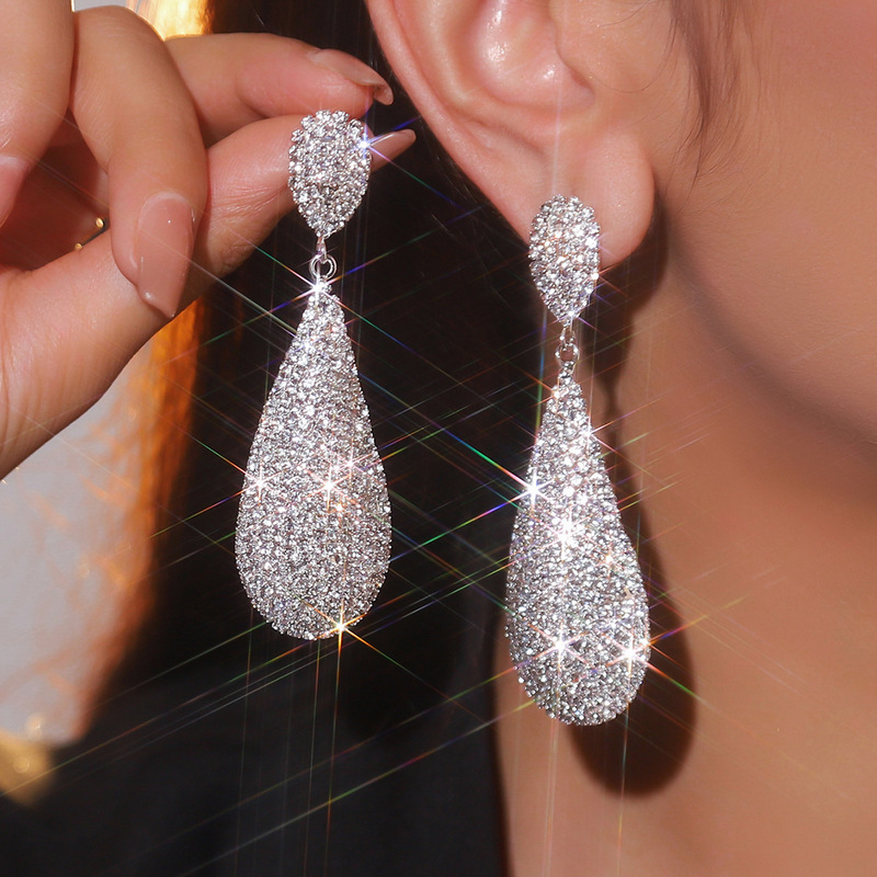 All-Copper High-End Luxury Long Water Drop Earrings for Women Shiny Rhinestone Earrings Elegant Trendyy Earrings All-Copper High-End Luxury Long Water Drop Earrings for Women Shiny Rhinestone Earrings Elegant Trendyy Earrings