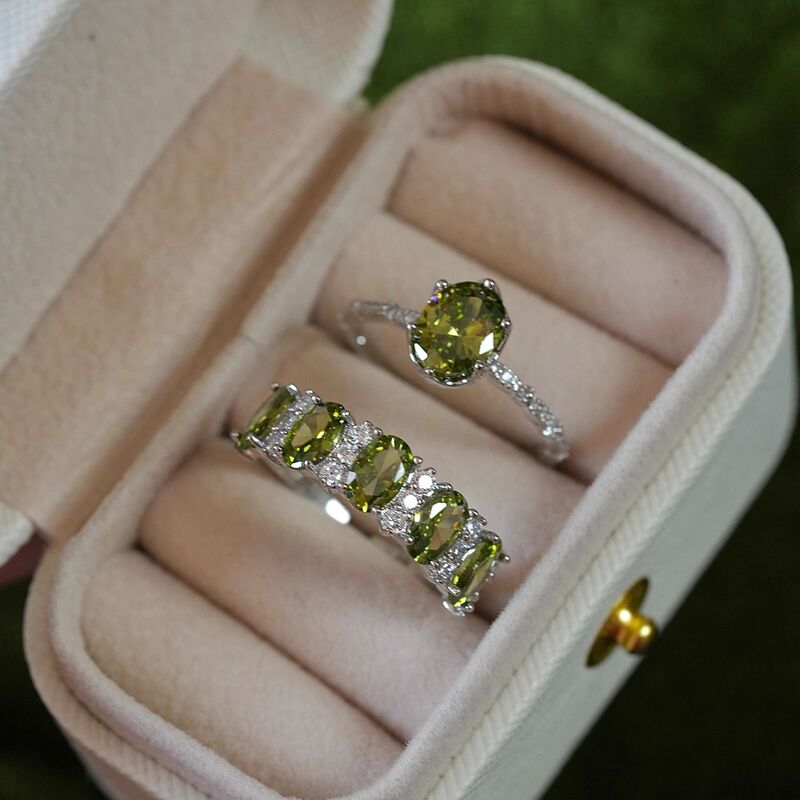 "Norwegian Forest" French Retro High-End Elegant Sparkling Exquisite Accessible Luxury White Olive Green Open Ring