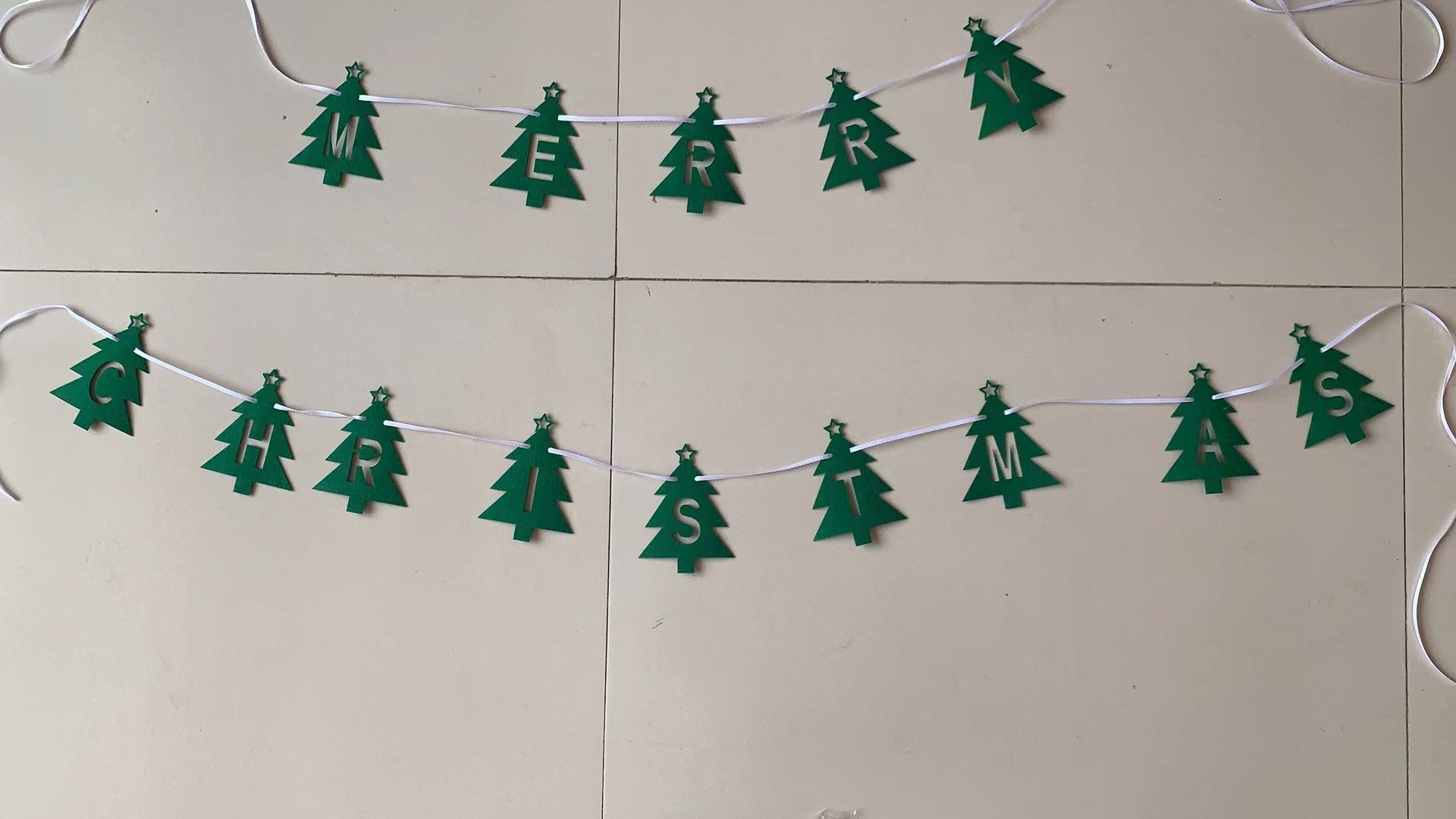 Fiesta de cumpleaños de Navidad estilo ins fieltro tirar bandera tirar flor cien días Luna Llena decoración arreglo Bola de Pelo cadena tirar bandera