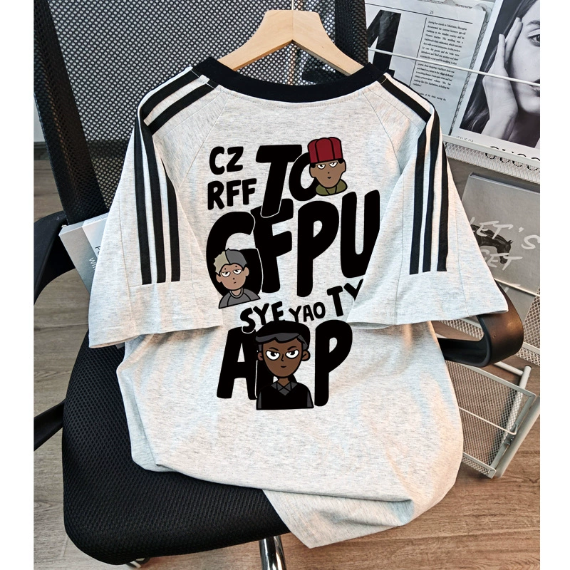 Тяжелый хлопчатобумажная футболка женщина 2024 новый летний мультфильм американский принт с тремя полосками свободного полосатого топ с половиной рукава