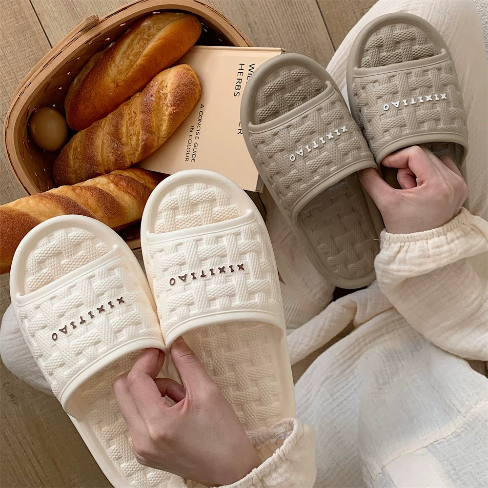 Креативные тканые клетчатые тапочки для спальни в стиле ретро, летние домашние тапочки с мягкой подошвой для пар для мужчин и женщин