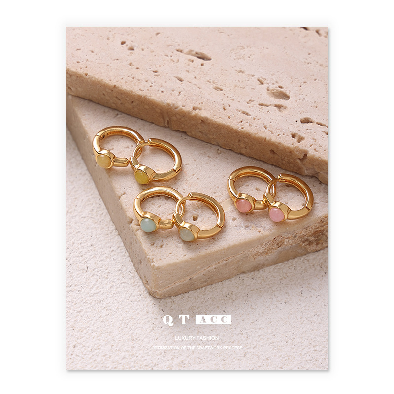 Transfronterizos europeos y estadounidenses ins viento TK venta caliente universal nicho de piedra natural simple primavera y verano pendientes de orejas pequeñas pendientes de orejas mujeres